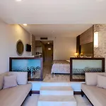 Club Melas Prive Resort 5*