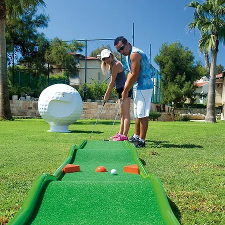 Semesteranläggning (resort) Club Melas Prive