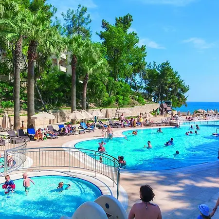 Club Melas Prive Semesteranläggning (resort) Side