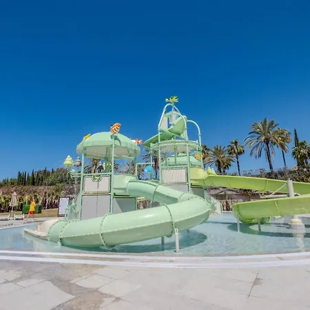 Semesteranläggning (resort) Club Melas Prive