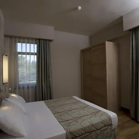 Melas Resort Side