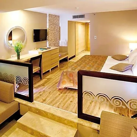 Feriested Club Melas Prive Side