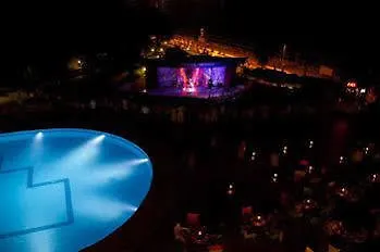 Club Melas Prive Side