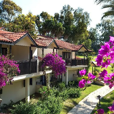 Ośrodek wypoczynkowy Club Melas Prive 5*